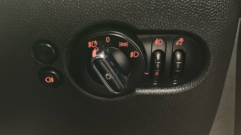 MINI Hatchback 1.5 Cooper Exclusive II 5dr Auto Petrol Hatchback